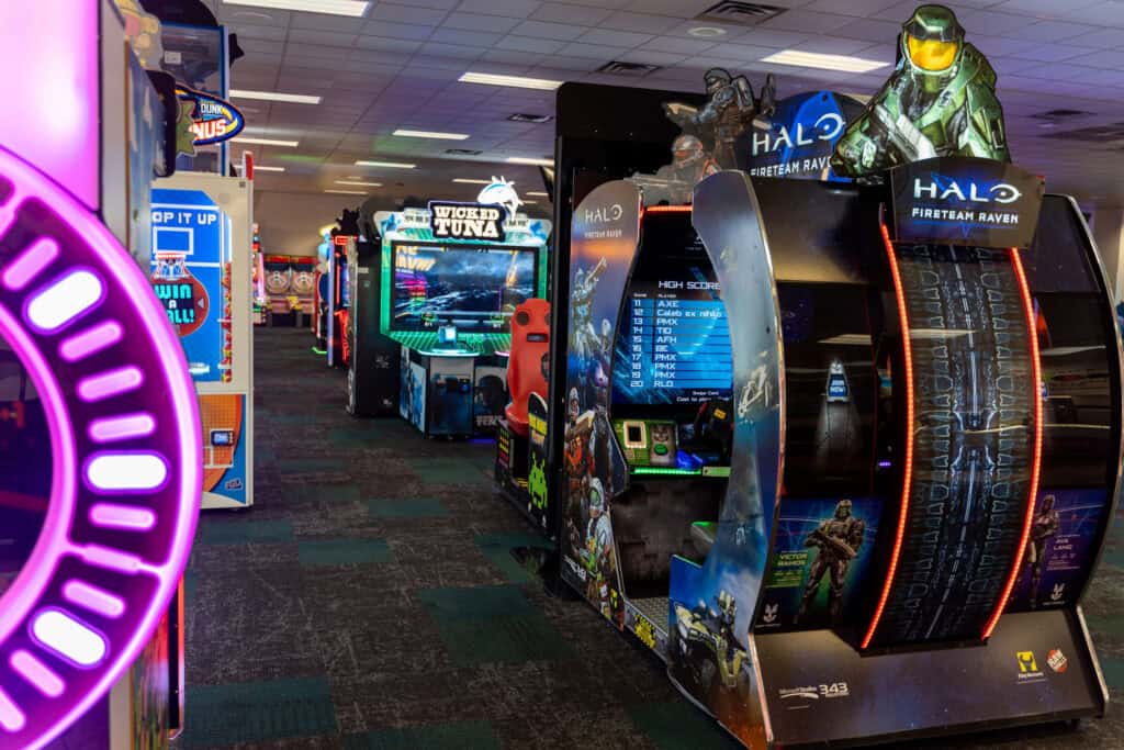 Arcade games for kids and families at Chuck&nbsp;E.&nbsp;Cheese